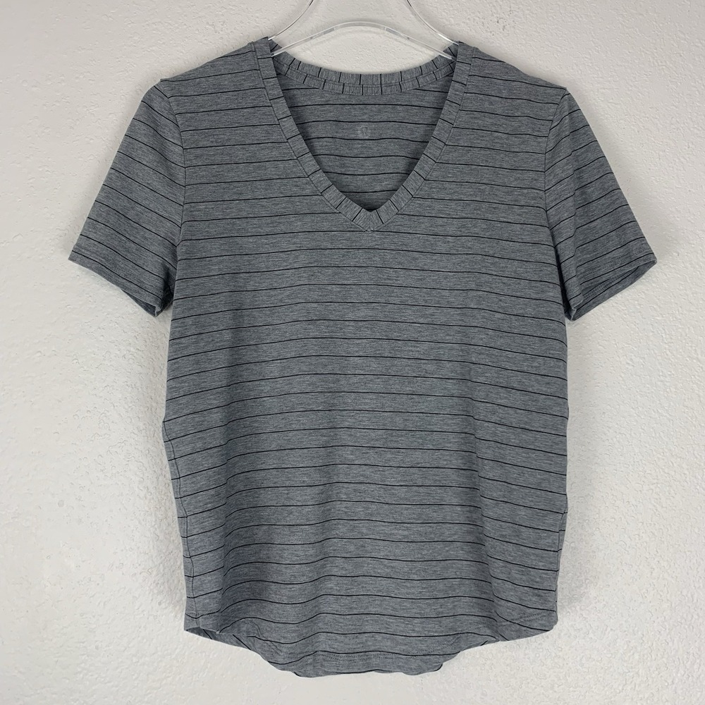 Lululemon Shirt Womens 2/4 Love Tee V-neck Striped Gray Casual Short Sleeves